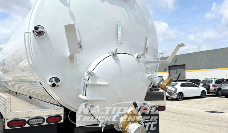 2020 Freightliner Cascadia full