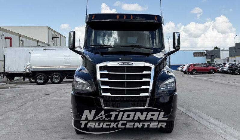2020 Freightliner Cascadia full
