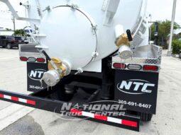 2018 Freightliner M2 full
