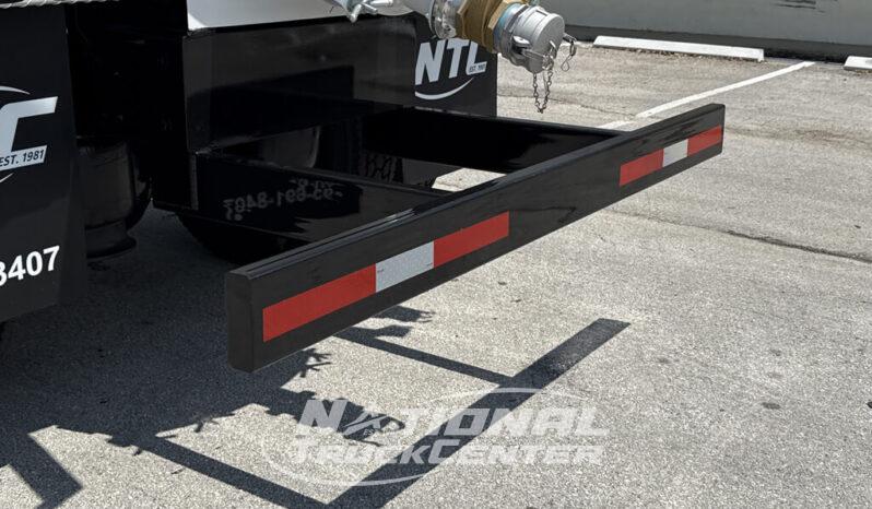 2025 Kenworth T880