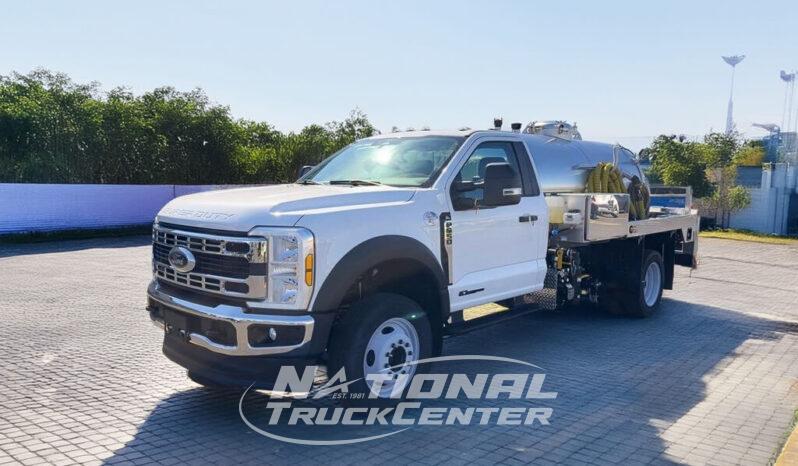 2025 Ford F550