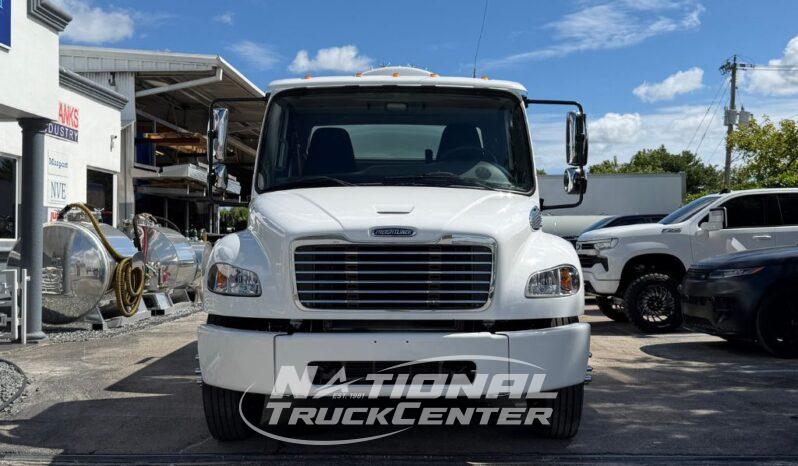 2018 Freightliner M2 full