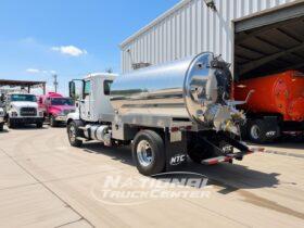 2027 Mack MD6