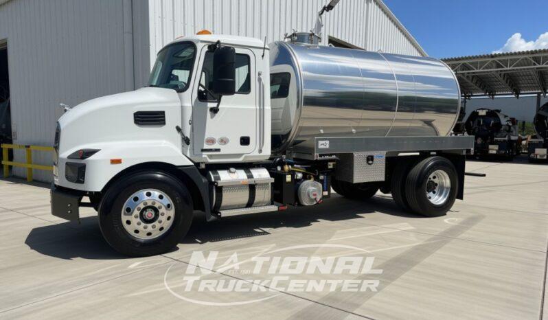 2027 Mack MD7
