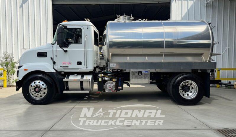2027 Mack MD7