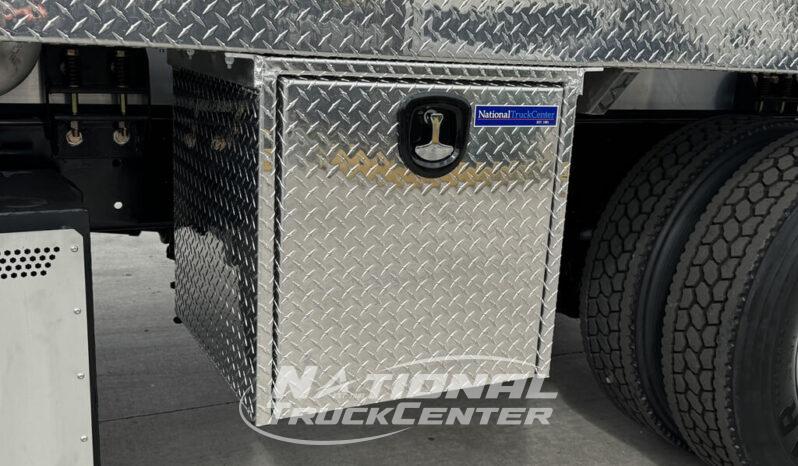 2019 Freightliner M2 full