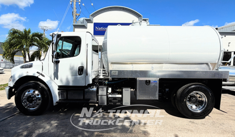 2020 Freightliner M2 full