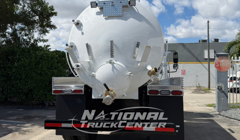 2020 Freightliner M2 full
