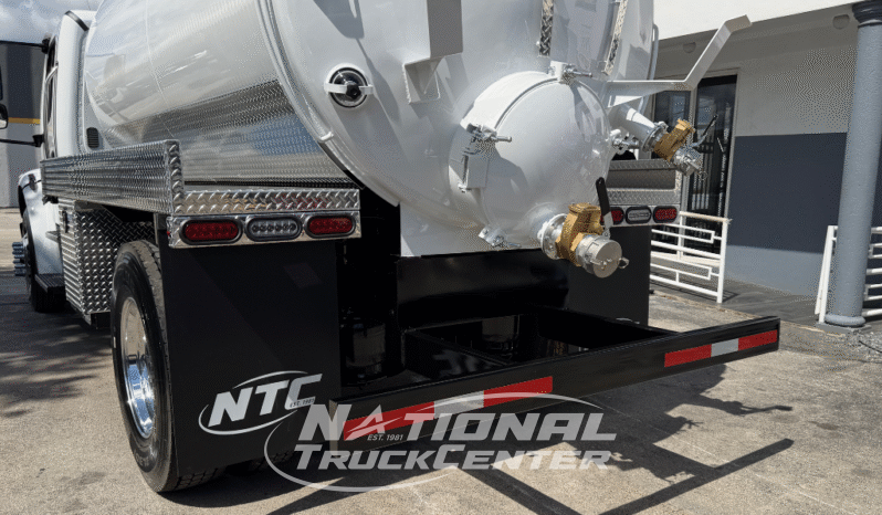 2020 Freightliner M2 full