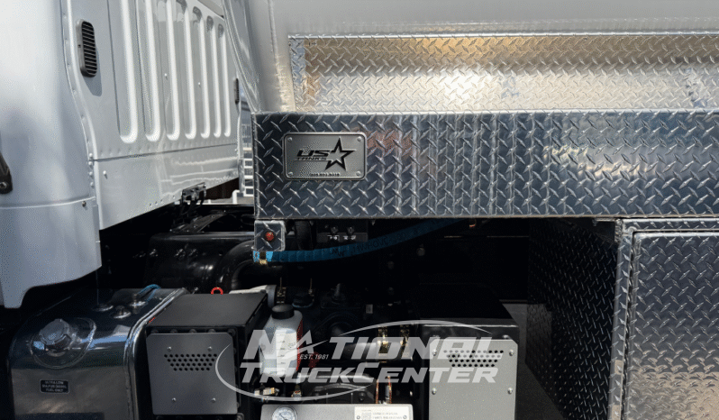 2020 Freightliner M2 full