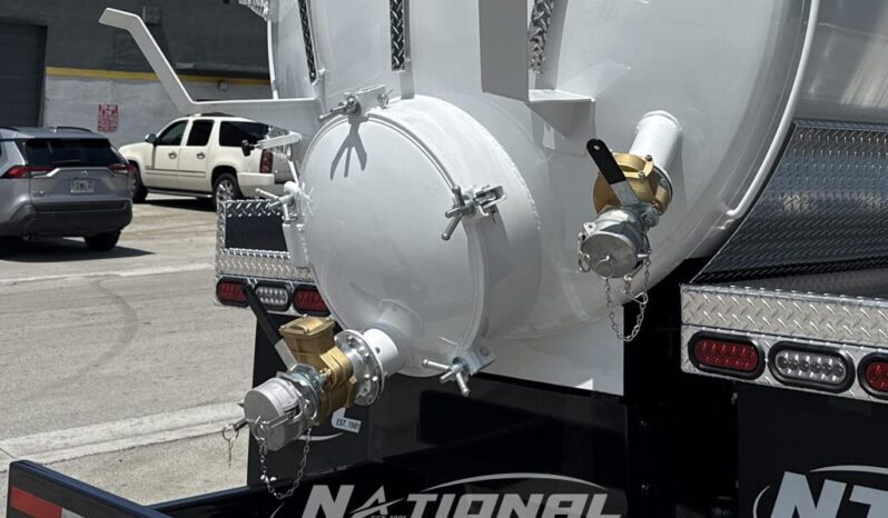 2018 Freightliner M2 full