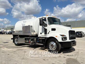 2025 Mack MD7