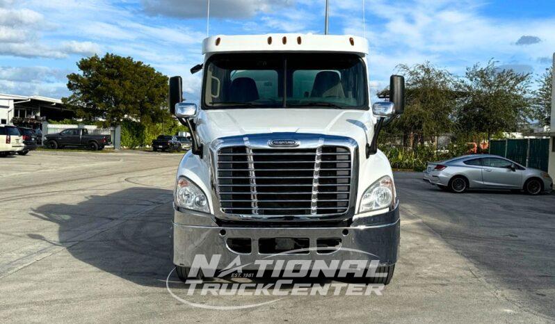 2020 Freightliner Cascadia full