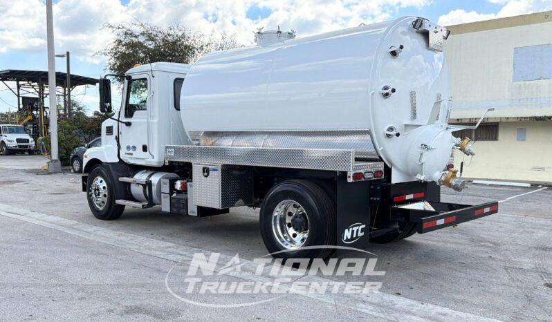 2025 Mack MD7 full