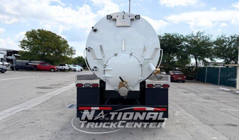 2020 Freightliner M2 full