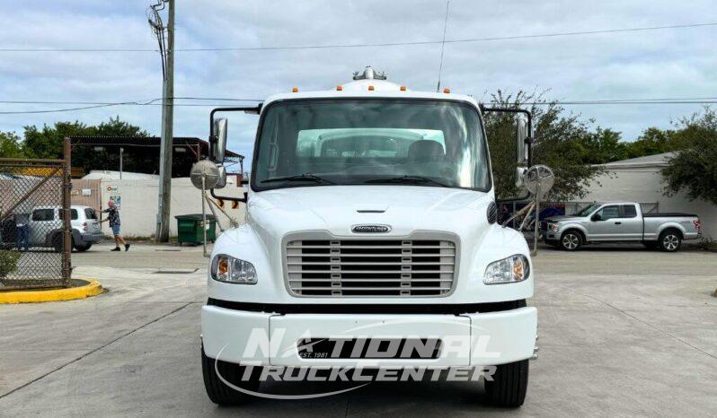2020 Freightliner M2 full
