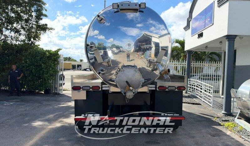 2027 Mack MD7