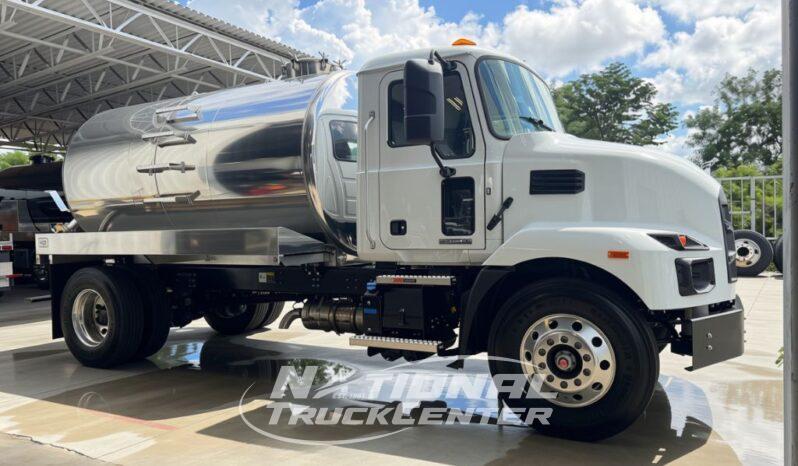 2027 Mack MD7